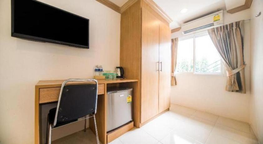 Oyo 232 Patong City Hometel מראה חיצוני תמונה